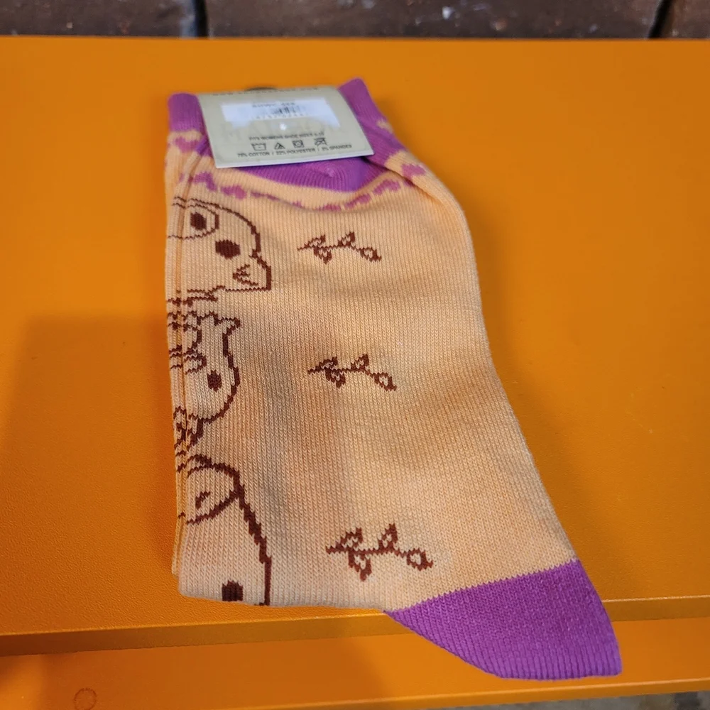 Sock Harbor women's crew socks vegan vegetarian activist Sox cow chicken
